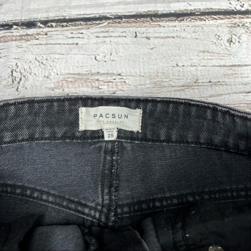 PacSun Denim Raw Hem A Line Mini Skirt Size 25 - Picture 2 of 7